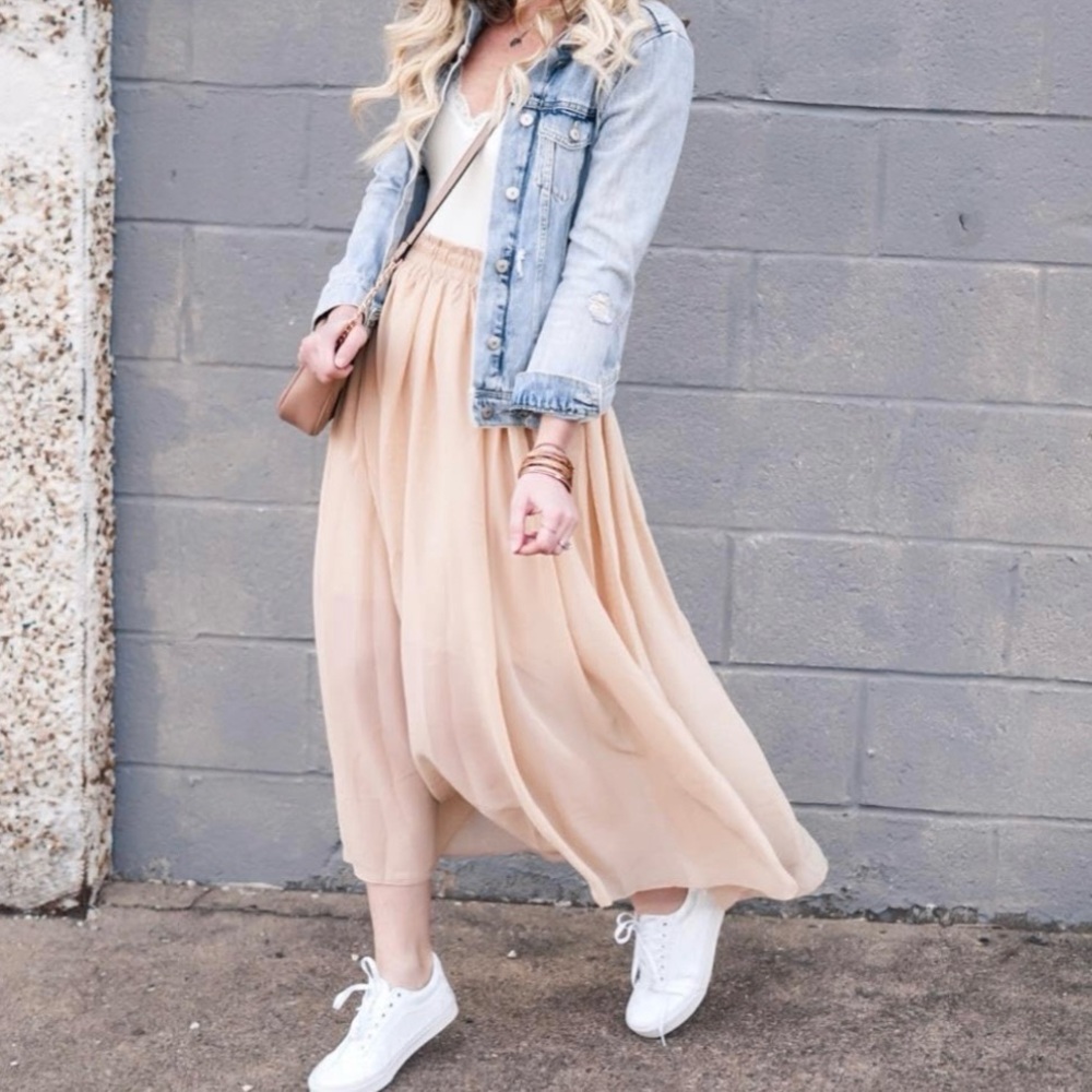 Topdress Chiffon Skirt Elastic High Waist Pleated  Beige Women’s Size Medium